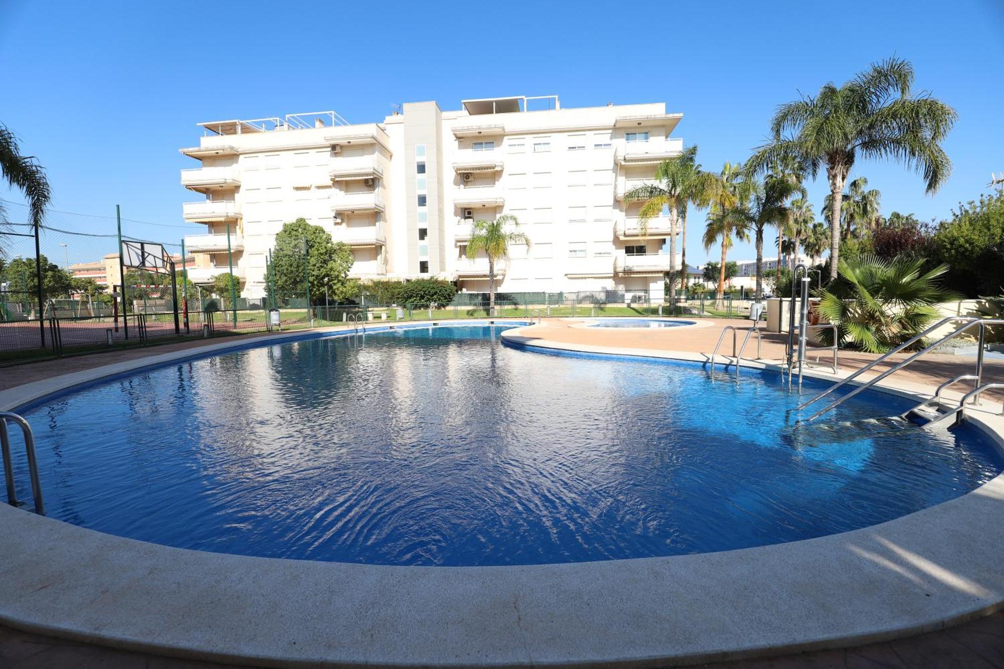 Atico Con Piscina En Excelente Urbanizacion By Hometels *