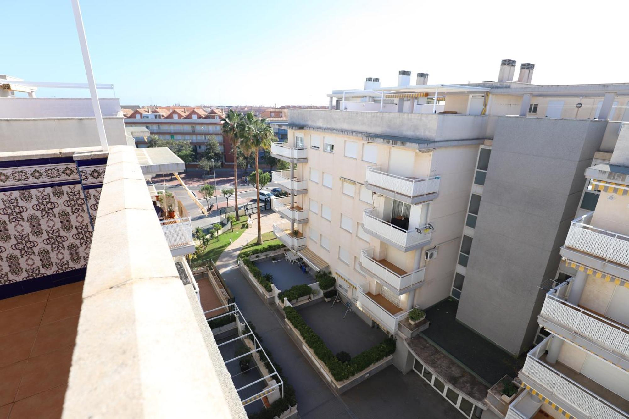 Apartment Atico Con Piscina En Excelente Urbanizacion By Hometels